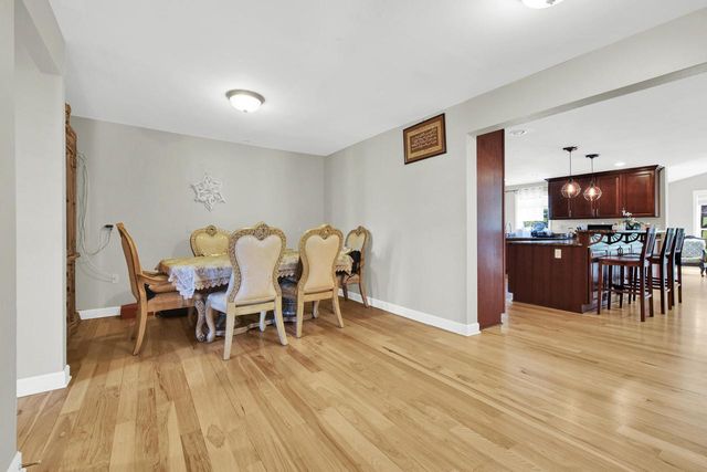 S25W29201 Cambrian RIDGE, Waukesha, WI 53188