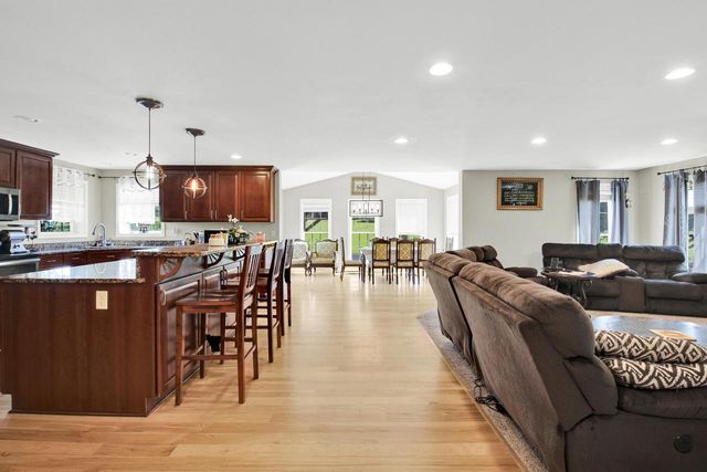 S25W29201 Cambrian RIDGE, Waukesha, WI 53188