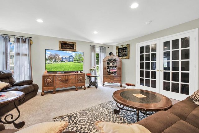 S25W29201 Cambrian RIDGE, Waukesha, WI 53188