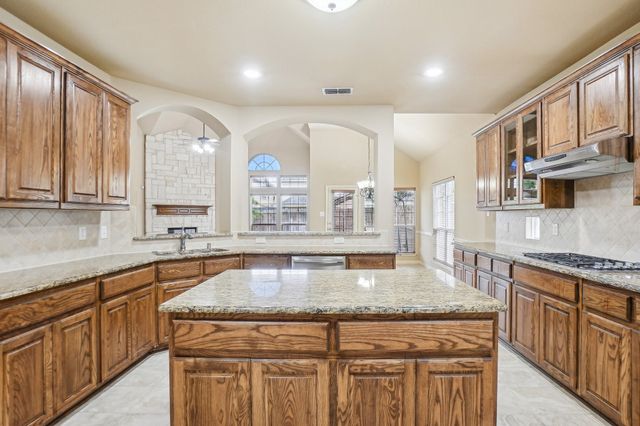 1001 Sanderling Drive, Garland, TX 75043
