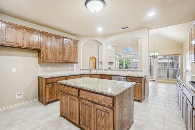 1001 Sanderling Drive, Garland, TX 75043