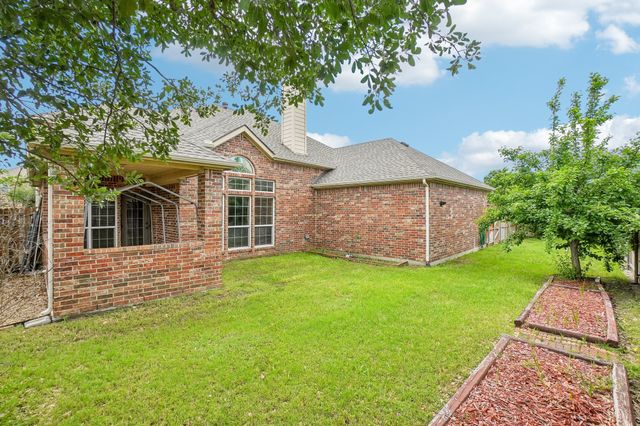 1001 Sanderling Drive, Garland, TX 75043