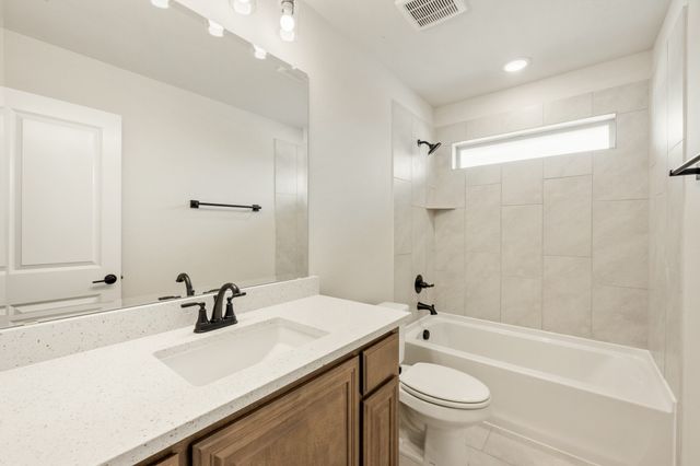 7700 Gatevine Avenue, Joshua, TX 76058