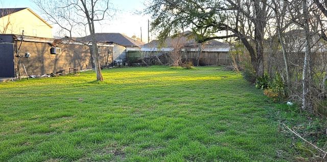 4530 Stassen Street, Houston, TX 77051