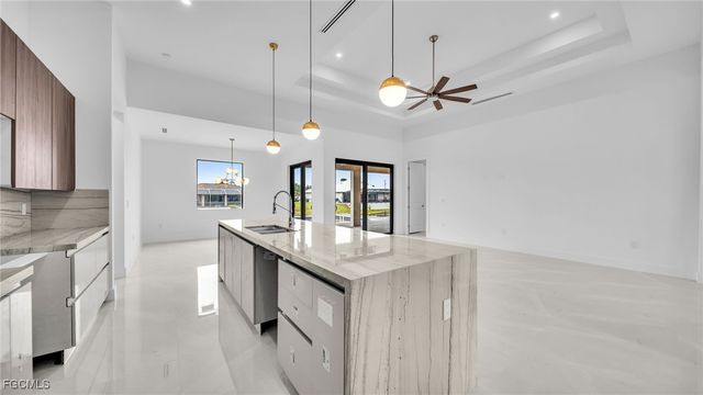 1717 NW 2nd ST, Cape Coral, FL 33993