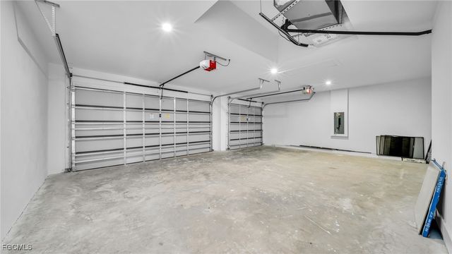 1717 NW 2nd ST, Cape Coral, FL 33993