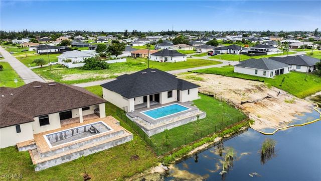 1717 NW 2nd ST, Cape Coral, FL 33993