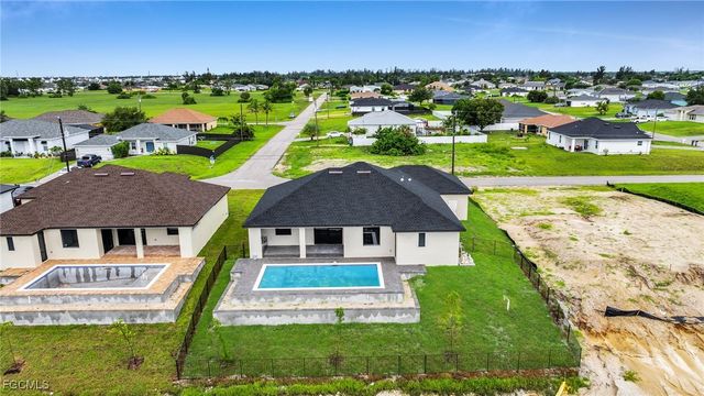 1717 NW 2nd ST, Cape Coral, FL 33993