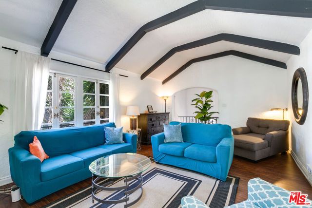 137 S Rexford Drive 1, Beverly Hills, CA 90212