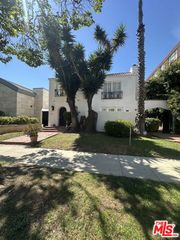 137 S Rexford Drive 1, Beverly Hills, CA 90212
