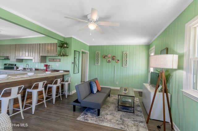 415 N Shore Drive, Holly Ridge, NC 28445