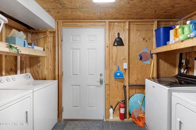 415 N Shore Drive, Holly Ridge, NC 28445