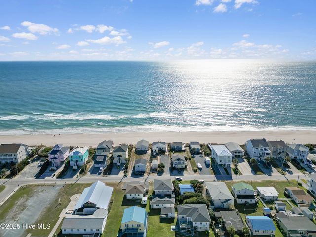 415 N Shore Drive, Holly Ridge, NC 28445