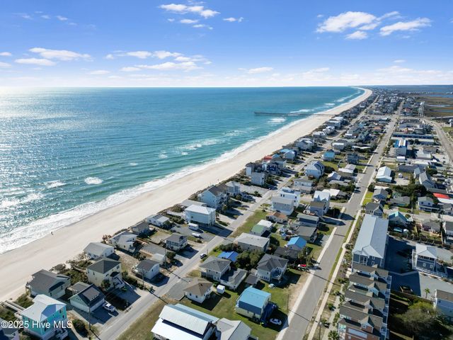 415 N Shore Drive, Holly Ridge, NC 28445