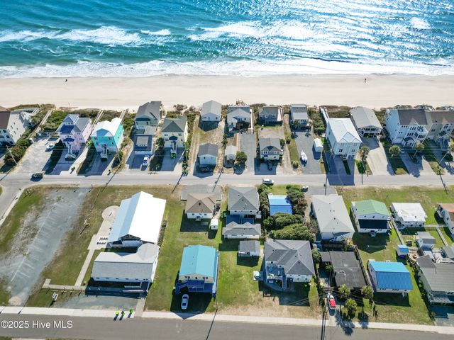 415 N Shore Drive, Holly Ridge, NC 28445