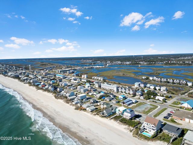 415 N Shore Drive, Holly Ridge, NC 28445