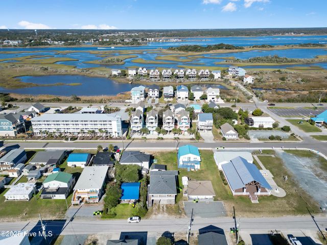 415 N Shore Drive, Holly Ridge, NC 28445