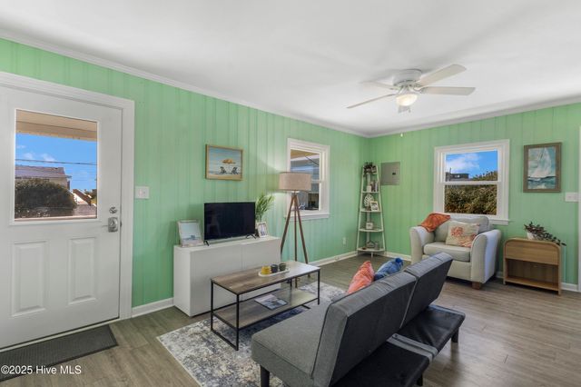 415 N Shore Drive, Holly Ridge, NC 28445