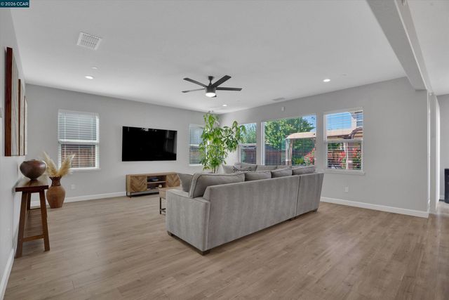 351 Bloomington Ln, Brentwood, CA 94513