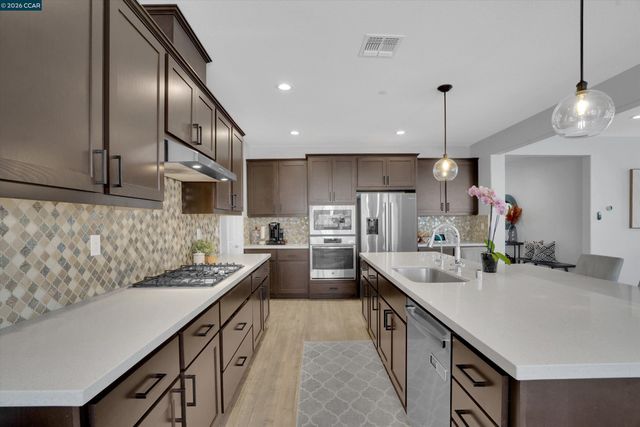 351 Bloomington Ln, Brentwood, CA 94513