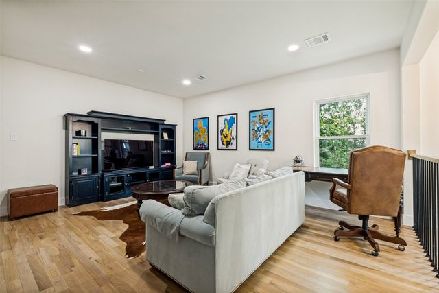 7108 Brisa Drive, Dallas, TX 75223