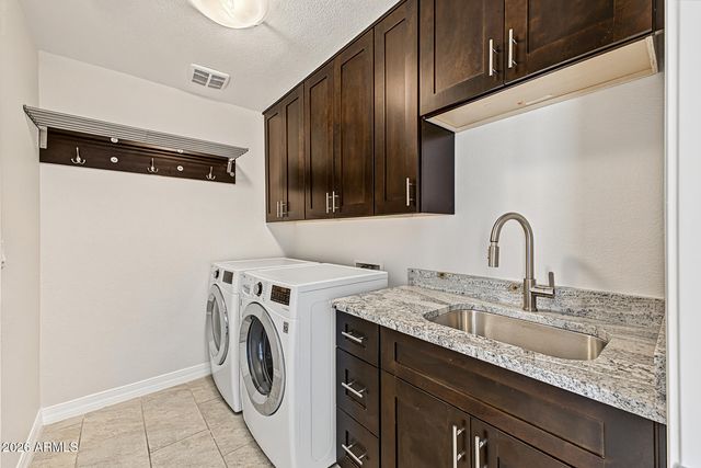 8714 E CLARENDON Avenue, Scottsdale, AZ 85251