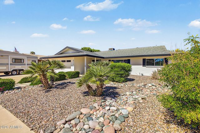 8714 E CLARENDON Avenue, Scottsdale, AZ 85251