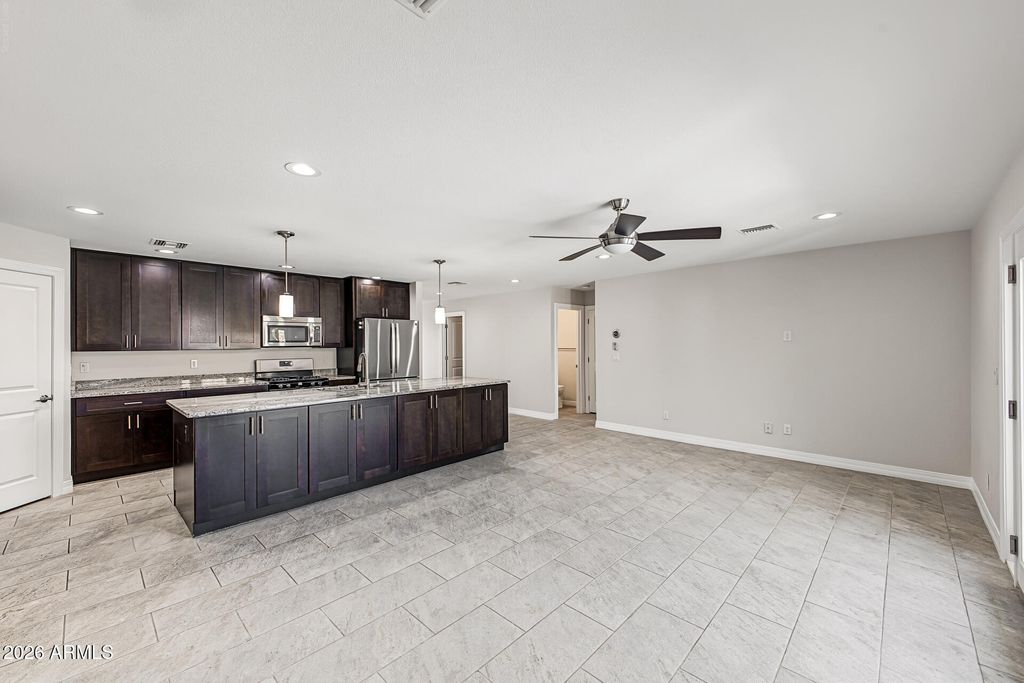 8714 E CLARENDON Avenue, Scottsdale, AZ 85251