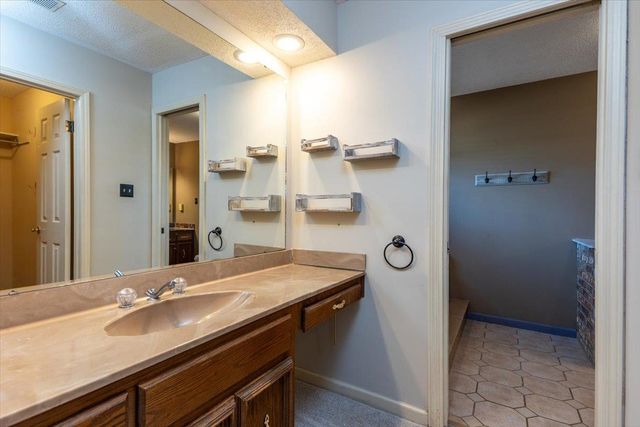 2952 HOLLY HEATH CV, Germantown, TN 38138