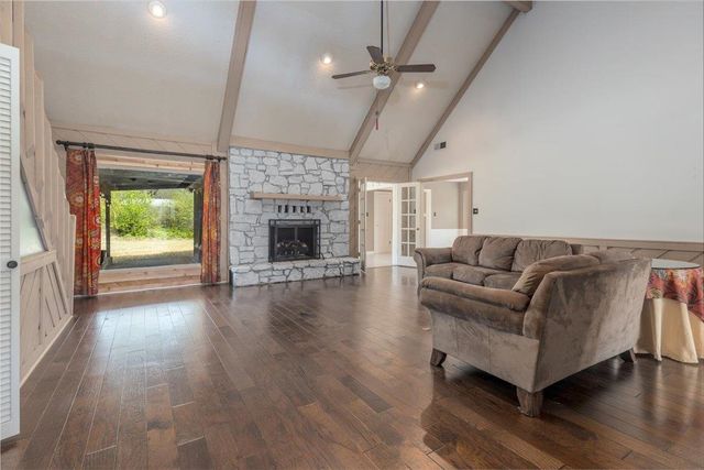 2952 HOLLY HEATH CV, Germantown, TN 38138