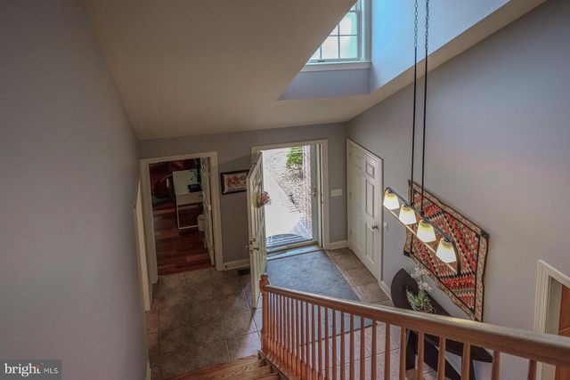 18710 DOVER DR, Hagerstown, MD 21742