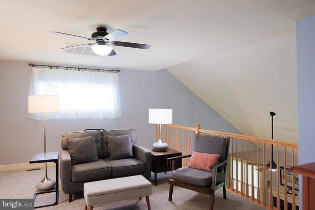 18710 DOVER DR, Hagerstown, MD 21742