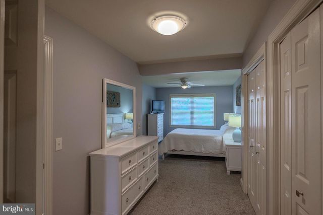 18710 DOVER DR, Hagerstown, MD 21742