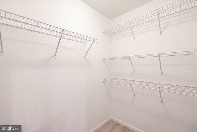 4 HILLSIDE CT, Lambertville, NJ 08530