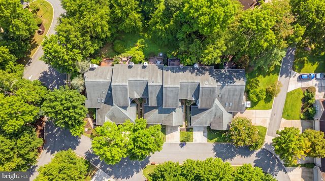 4 HILLSIDE CT, Lambertville, NJ 08530