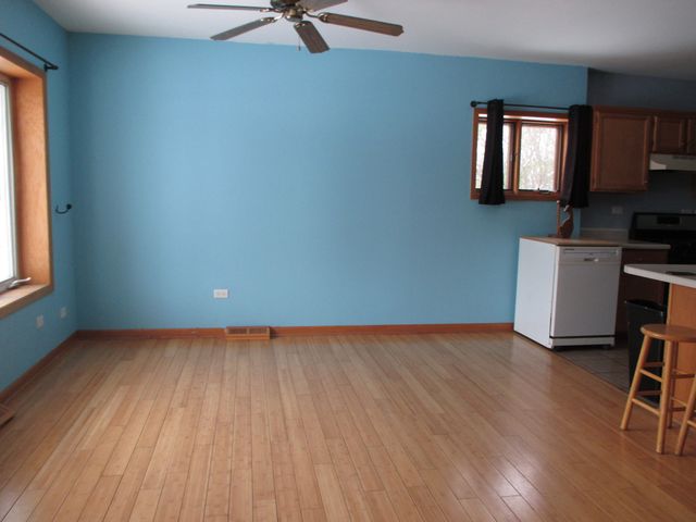 3902 W Claire Boulevard, Midlothian, IL 60445