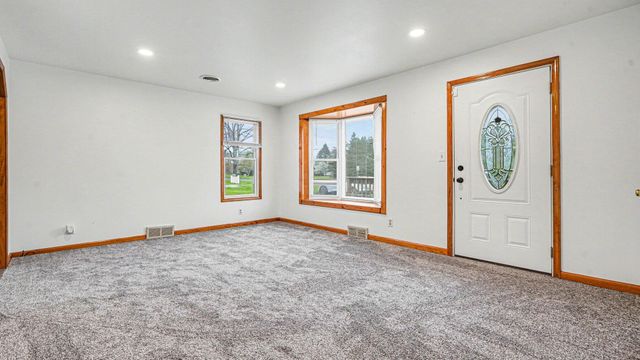4693 Dexter Pinckney Road, Dexter, MI 48130