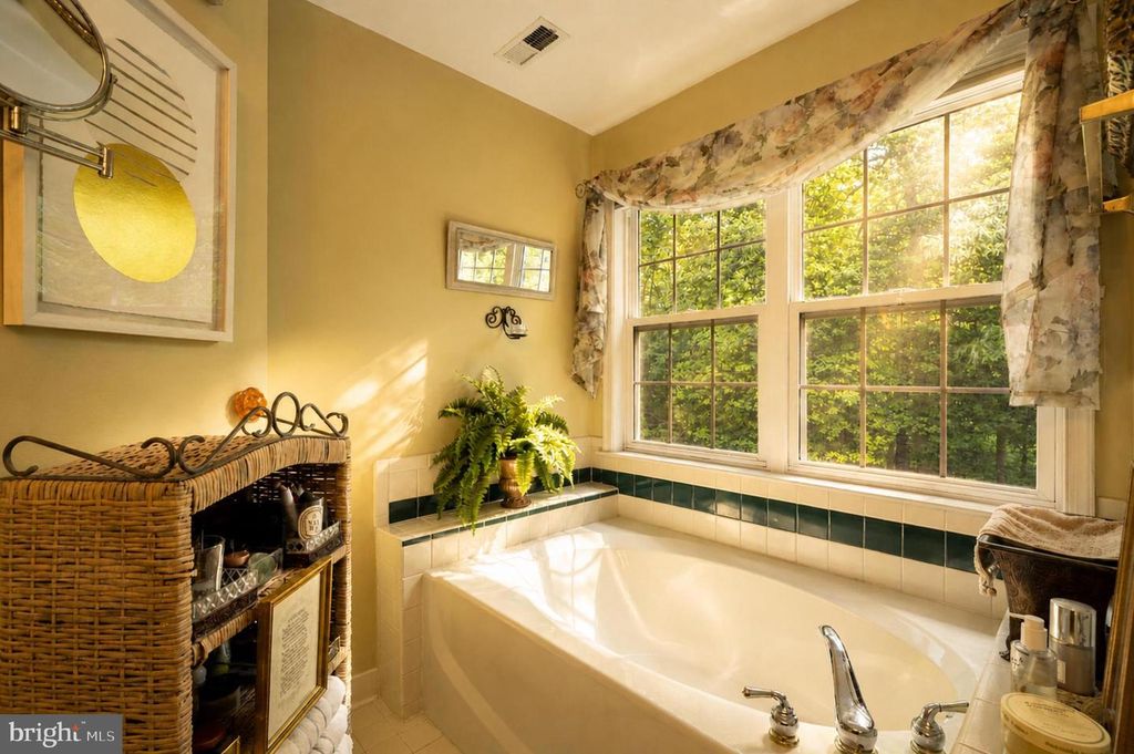 Image 31 of property listing at 4345 LITTLE FALLS RD, Huntingtown, MD 20639