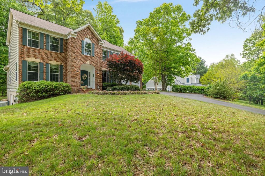 Image 4 of property listing at 4345 LITTLE FALLS RD, Huntingtown, MD 20639