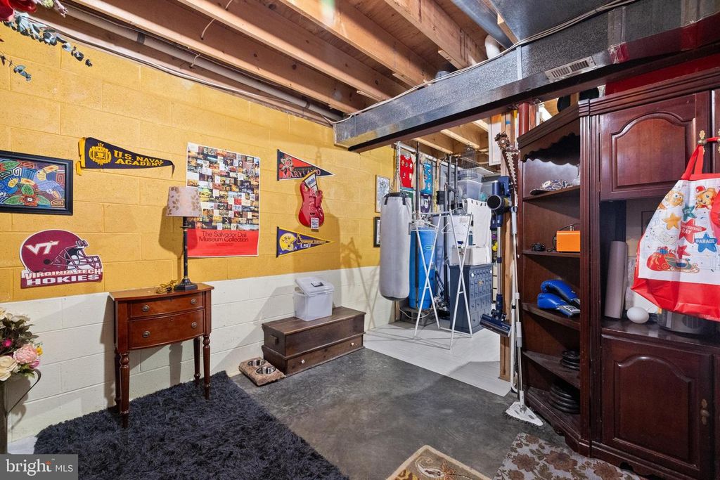 Image 46 of property listing at 4345 LITTLE FALLS RD, Huntingtown, MD 20639