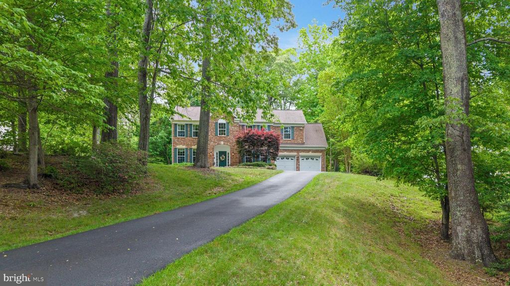 Image 5 of property listing at 4345 LITTLE FALLS RD, Huntingtown, MD 20639