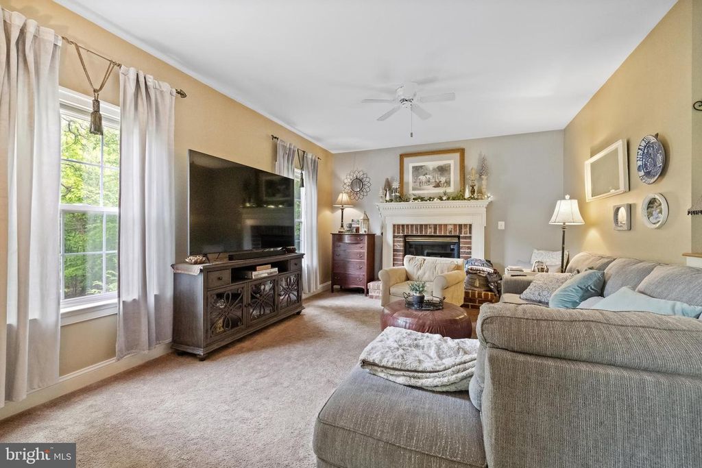 Image 8 of property listing at 4345 LITTLE FALLS RD, Huntingtown, MD 20639