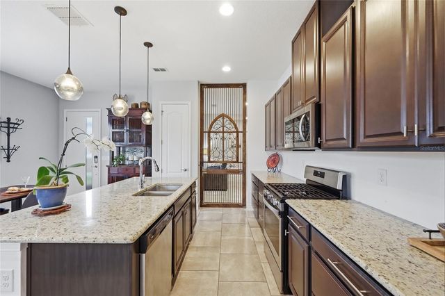 2486 DATURA LOOP, St Cloud, FL 34772