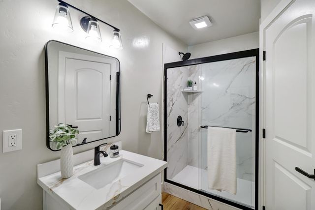 5567 Myrtle Dr, Loomis, CA 95650