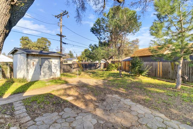 5567 Myrtle Dr, Loomis, CA 95650