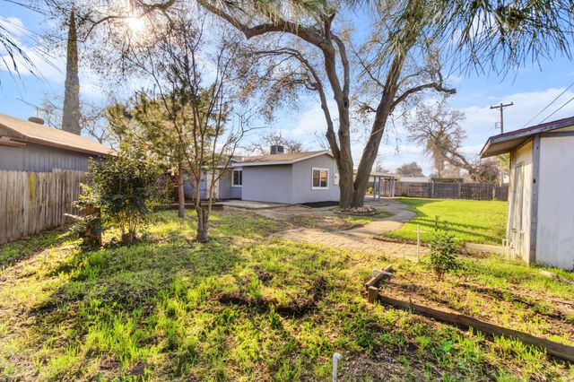 5567 Myrtle Dr, Loomis, CA 95650