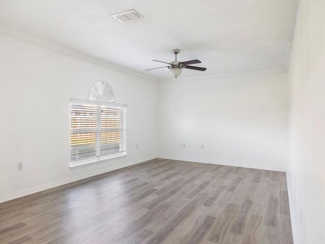 981 SW Mcelroy Avenue, Port St Lucie, FL 34984