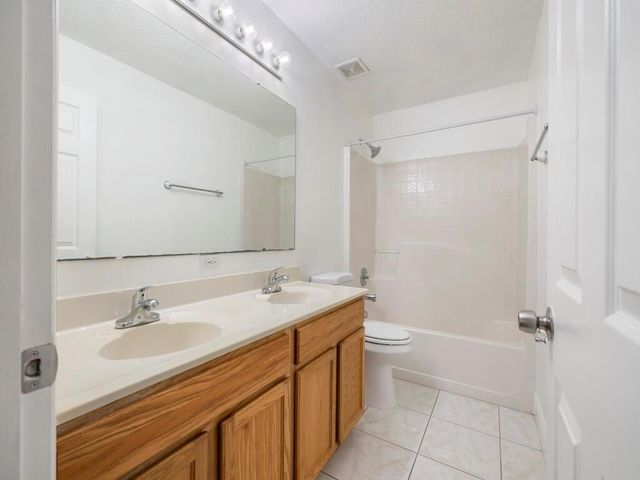 981 SW Mcelroy Avenue, Port St Lucie, FL 34984