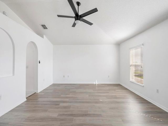 981 SW Mcelroy Avenue, Port St Lucie, FL 34984