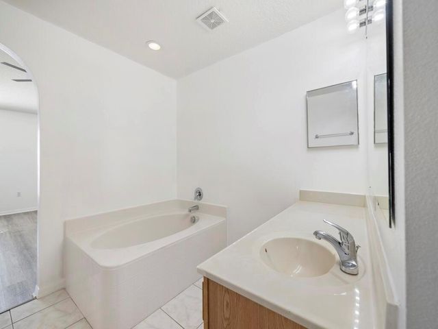 981 SW Mcelroy Avenue, Port St Lucie, FL 34984